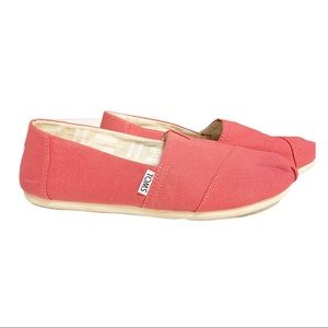 Toms Red Canvas Classic Slip On Shoe  Red Size 7.5